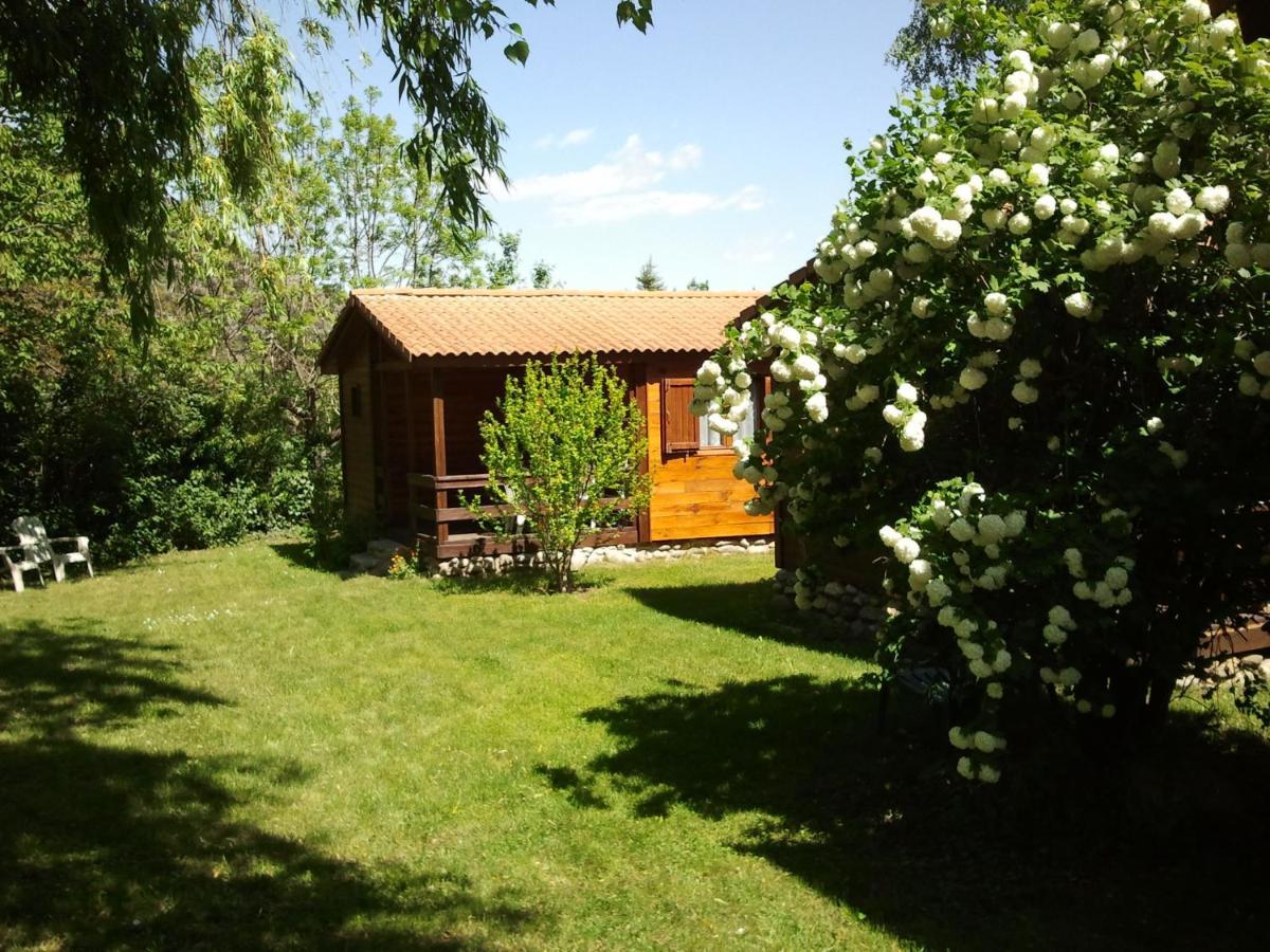 Les chalets Quazemi Casteil Exterior foto
